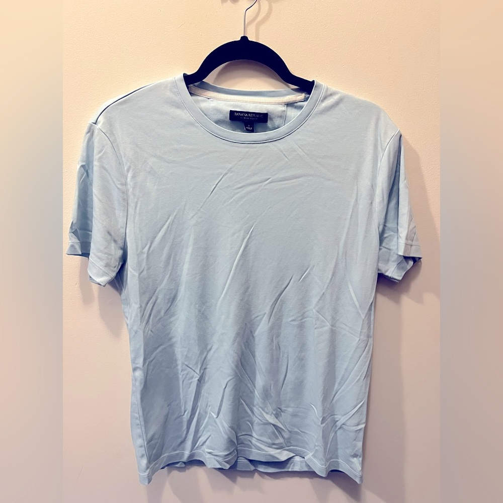 Banana republic t shirt